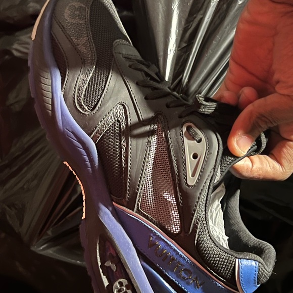 Size 9 all for sell - Picture 7 of 14